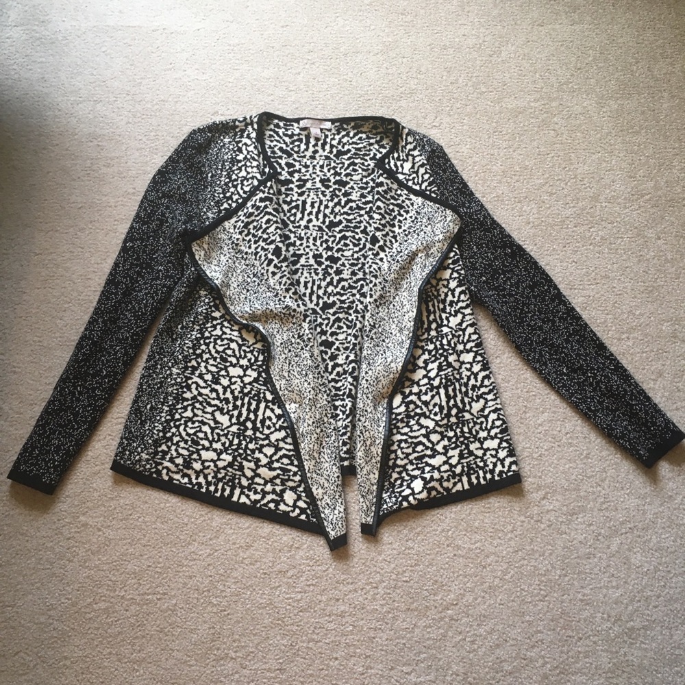 Animal Print Cardigan - Picture 2 of 8